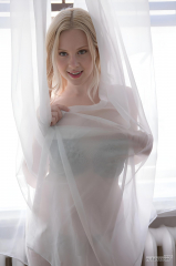 hot blonde Teen Babe Valentina