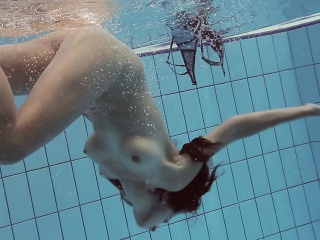 Amateur Lastova continues her swim