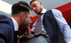 MENATPLAY Klein Kerr Anal Fucks Suited Gay Boss James Castle