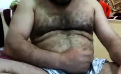 Punheta do maduro arabe