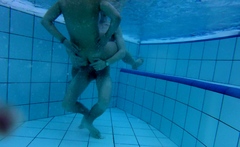 Teen 18 couple is having sex underwater!