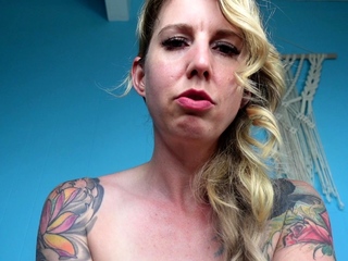 Amateur Blonde Teen Plays Solo with Toy Webcam Porn