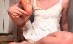 Real amateur teen plays with toys as she masturbates