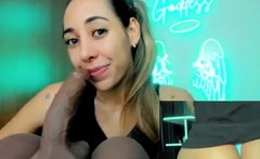 Blonde needs her toy for juicy pussy masturbation HD