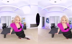 The English Mansion - Her Boss Her Bitch - VR - Princess