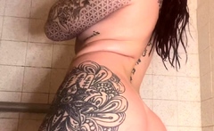 Amateur brunette teen in solo