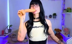 Cute blonde amateur webcam teen masturbating