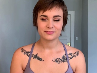 Brunette Solo Webcam Masturbation