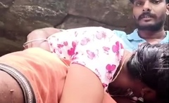 Mallu Hormy Girl Outdoor Kissing Giving Blowjob To Boyfriend