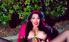 Livecleo Red Riding Hood